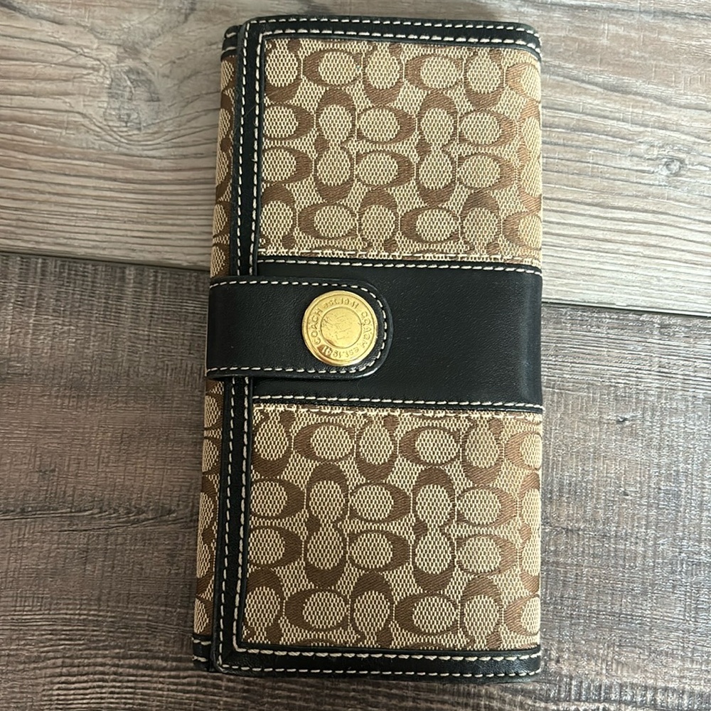 Coach Signature C Brown Canvas Leather Trim Credit Card Bifold Long Wallet - Picture 2 of 10